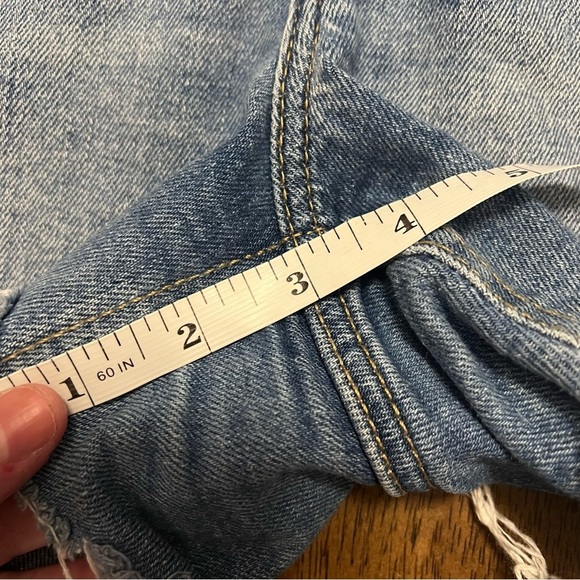 Old Navy OG Short High Rise Distressed Denim Women Shorts 14 Denim Blue Jean - Picture 5 of 7